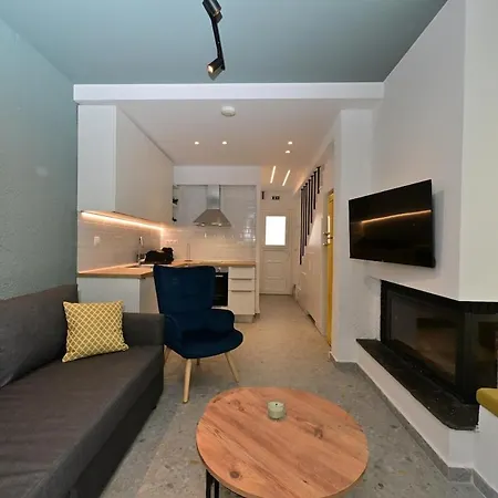 Holiday home Aslia - Stylish By The Sea In Polychrono