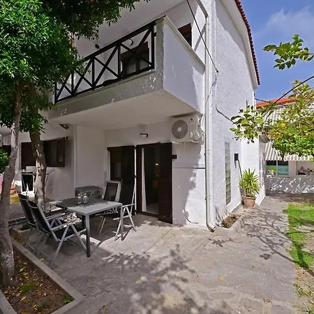Holiday home Aslia - Stylish By The Sea In Polychrono